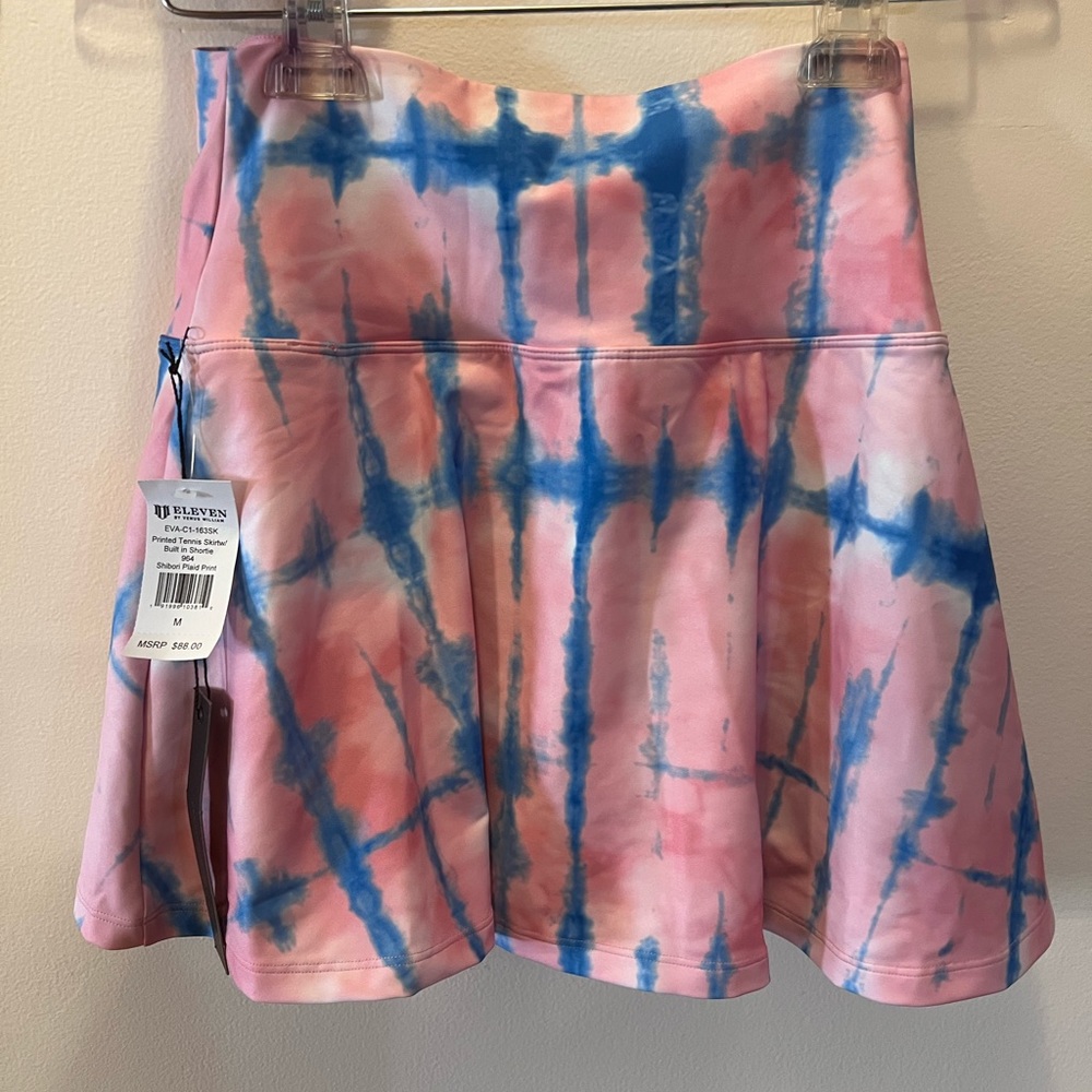 NWT - Venus Williams Tennis Skirt with Built in Shortie and 2 pockets-